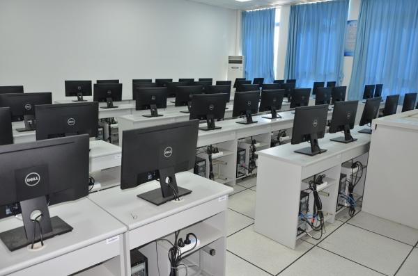 多媒体计算机教室在多媒体设计教学中的应用